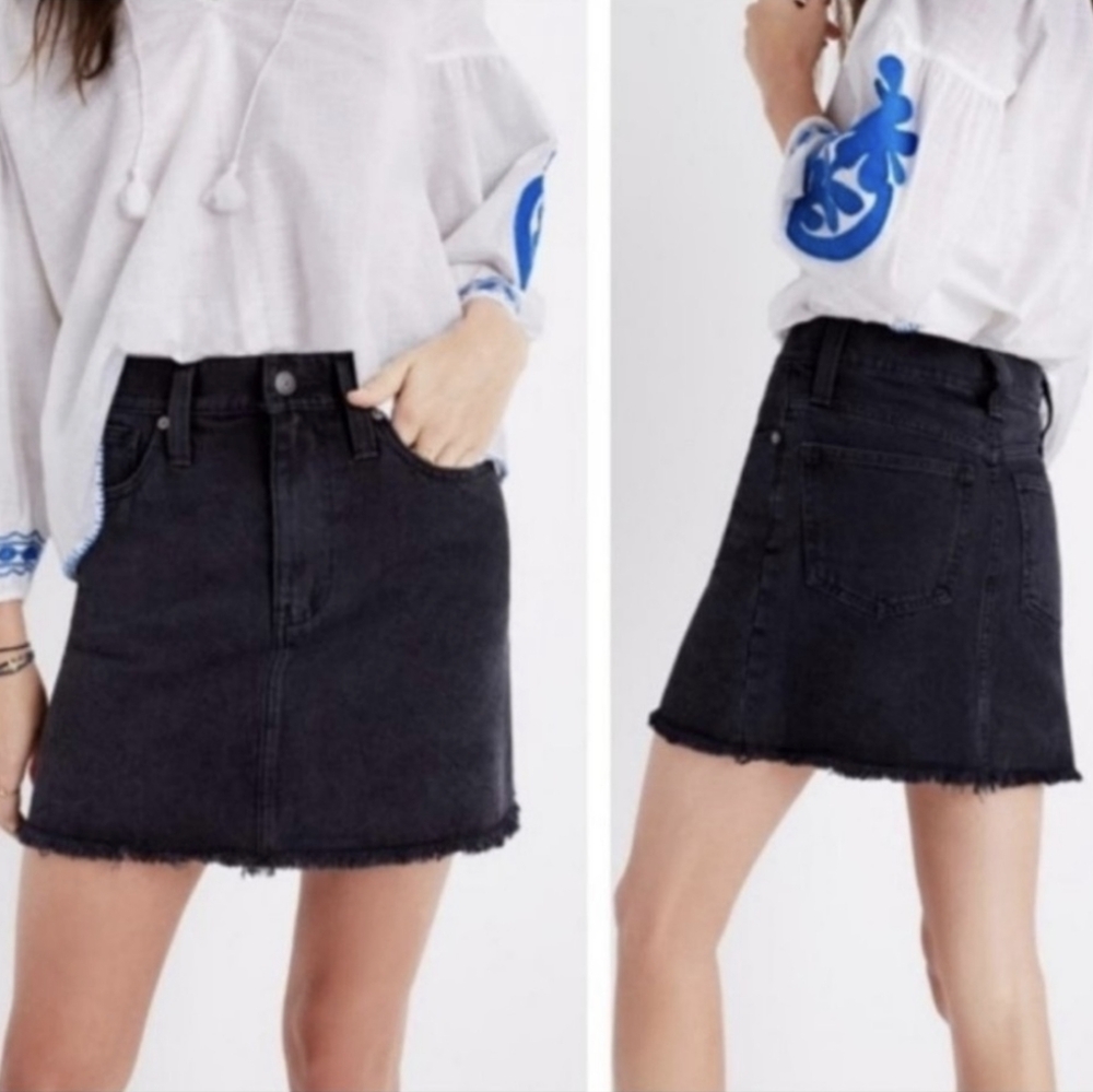 Madewell Black Wash Stretch Denim Straight Jean  Distressed Skirt Size 8…